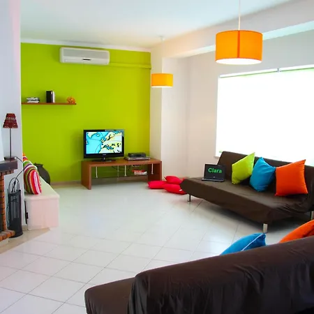 With 3 Bedrooms In Albufeira, With Wonderful View And B Албуфейра